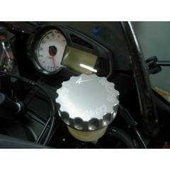 Pagrindinio stabdžių cilindro dangtelis 4RACING CPF02 , sidabrinės spalvos