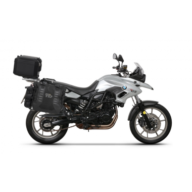 Complete set of SHAD TERRA TR40 adventure saddlebags and SHAD TERRA BLACK aluminium 37L topcase, including mounting kit SHAD BMW F 650 GS / F 700 GS/ F 800 GS (2008 - 2018)